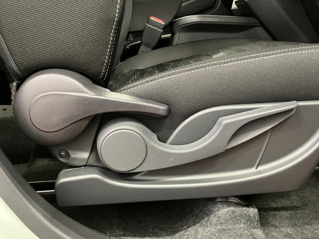 タフトG ダーククロムベンチャー元展示車 届出済未使用車 1オーナー アダプティブクルーズコントロール オートライト オートマチックハイビーム 衝突被害軽減システム 車線逸脱防止 アイドリングストップ スマートキー 電動格納ミラー(長崎県)の中古車