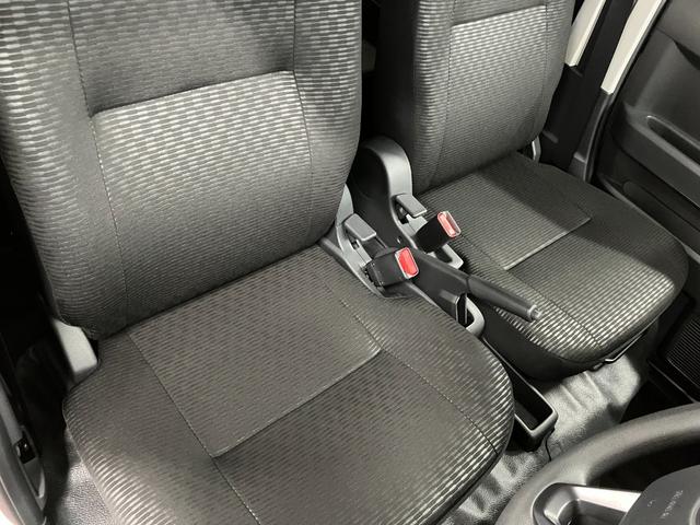ハイゼットカーゴDX届出済未使用車 元展示車 1オーナー 禁煙車 両側スライドドア 衝突被害軽減システム オートマチックハイビーム オートライト アイドリングストップ ラジオ 運転席エアバッグ 助手席エアバッグ ABS(長崎県)の中古車
