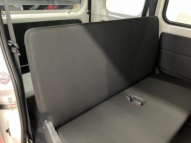 ハイゼットカーゴDX届出済未使用車 元展示車 1オーナー 禁煙車 両側スライドドア 衝突被害軽減システム オートマチックハイビーム オートライト アイドリングストップ ラジオ 運転席エアバッグ 助手席エアバッグ ABS(長崎県)の中古車