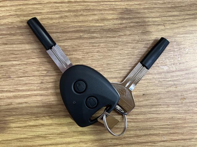 ミライースＸ　ＳＡIII元展示車　届出済未使用車　ワンオーナー　禁煙車　電動格納ミラー　車線逸脱防止　横滑り防止機能　衝突安全ボディー　アイドリングストップ機能　助手席エアバッグ　キーレス　ＬＥＤヘッドライト（長崎県）の中古車