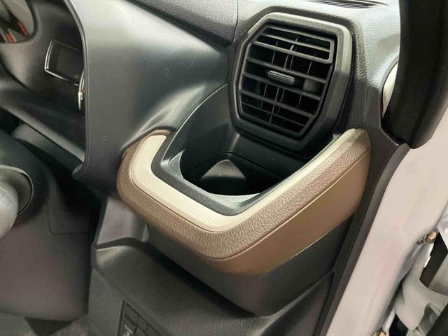 ムーヴＸ元展示車　届出済未使用車　ワンオーナー　禁煙車　ディスプレイオーディオ　バックカメラ　Ｂｌｕｅｔｏｏｔｈ　衝突被害軽減システム　盗難防止システム　レーンアシスト　スマートキー　オートハイビーム（長崎県）の中古車