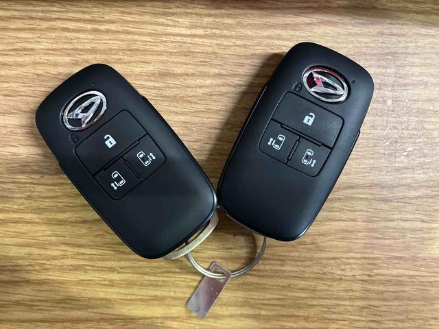タントファンクロスターボリミテッド元展示車　届出済未使用車　１オーナー　ＥＴＣ　ターボ車　バックカメラ　禁煙車　Ｂｌｕｅｔｏｏｔｈ対応　衝突軽減システム　ＬＥＤヘッドライト　レーンキープアシスト　衝突安全ボディ　オートライト（長崎県）の中古車
