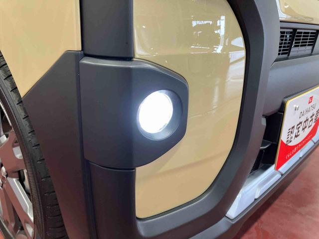 タントファンクロスターボリミテッド元展示車　届出済未使用車　１オーナー　ＥＴＣ　ターボ車　バックカメラ　禁煙車　Ｂｌｕｅｔｏｏｔｈ対応　衝突軽減システム　ＬＥＤヘッドライト　レーンキープアシスト　衝突安全ボディ　オートライト（長崎県）の中古車