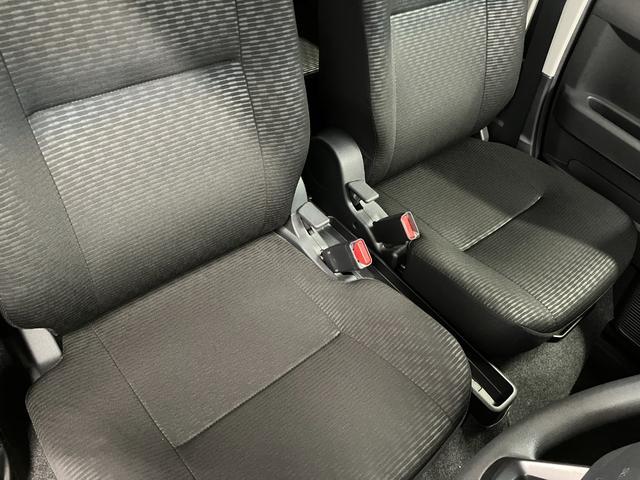 ハイゼットカーゴクルーズ１オーナー　２ＷＤ　ＣＶＴ　両側スライドドア　衝突被害軽減システム　横滑り防止装置　オートマチックハイビーム　オートライト　運転席助手席エアバッグ　レーンキープアシスト　ＬＥＤヘッドライト（長崎県）の中古車