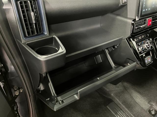 タントカスタムＲＳリミテッド元展示車　届出済未使用車　ターボ　バックカメラ　９インチディスプレイオーディオ　シートヒーター　Ｂｌｕｅｔｏｏｔｈ　ＥＴＣ　衝突被害軽減システム　電動格納ミラー　両側電動スライドドア　車線逸脱警報（長崎県）の中古車
