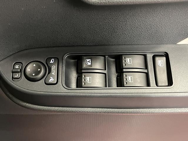 タントＸ雹害車　１オーナー　９インチディスプレイオーディオ　バックカメラ　シートヒーター　盗難防止　スマートキー　プッシュスタート　ＬＥＤヘッドランプ　Ｂｌｕｅｔｏｏｔｈ　ＵＳＢ　片側電動スライドドア（長崎県）の中古車