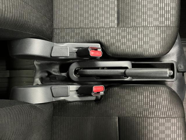 ハイゼットカーゴＤＸ１オーナー　２ＷＤ　ＣＶＴ　両側スライドドア　衝突被害軽減システム　横滑り防止装置　ＡＭ／ＦＭラジオ　オートマチックハイビーム　オートライト　運転席エアバッグ　助手席エアバッグ　レーンキープアシスト（長崎県）の中古車