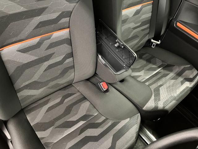 タントファンクロスリミテッド元展示車 届出済未使用車 1オーナー 9インチディスプレイオーディオ ETC バックカメラ フルセグTV 両側パワースライドドア シートヒーター Bluetooth LEDヘッドランプ スマートキー(長崎県)の中古車