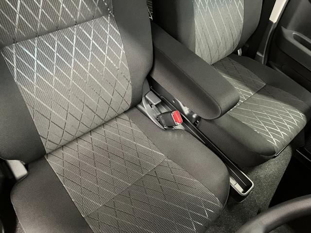 アトレーＲＳ元展示車　届出済未使用車　ターボ　２ＷＤ　ＣＶＴ　９インチディスプレイオーディオ　アダプティブクルーズコントロール　バックカメラ　ブルートゥース　衝突被害軽減システム　ＴＶ　両側電動スライドドア（長崎県）の中古車