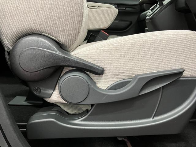 ムーヴＸ元展示車　届出済未使用車　１オーナー　禁煙車　９インチディスプレイオーディオ　バックカメラ　Ｂｌｕｅｔｏｏｔｈ　衝突被害軽減システム　盗難防止システム　レーンアシスト　スマートキー　オートハイビーム（長崎県）の中古車