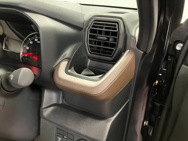 ムーヴＸ元展示車　届出済未使用車　１オーナー　禁煙車　９インチディスプレイオーディオ　バックカメラ　Ｂｌｕｅｔｏｏｔｈ　衝突被害軽減システム　盗難防止システム　レーンアシスト　スマートキー　オートハイビーム（長崎県）の中古車
