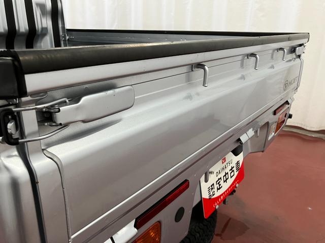 ハイゼットトラックエクストラSAIIIt下取車 4WD マニュアル車 ナビ ドラレコ ETC 衝突被害軽減システム レーンキープアシスト LEDヘッドランプ 運転席エアバッグ キーレスエントリー フルセグTV DVD CD AM/FMラジオ(長崎県)の中古車