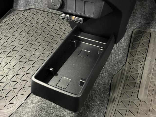 ミライースＸ　リミテッドＳＡIII１オーナー　ＥＴＣ　衝突被害軽減システム　横滑り防止装置　衝突安全ボディ　アイドリングストップ　オートライト　オートマチックハイビーム　運転席エアバッグ　助手席エアバッグ　キーレス　ＬＥＤヘッドライト（長崎県）の中古車