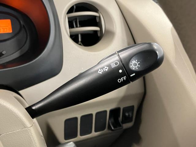ミラXスペシャル下取車 マニュアル車 CD AM/FMラジオ キーレス マニュアルエアコン 運転席エアバッグ 助手席エアバッグ パワーウィンドウ ハロゲンヘッドランプ 衝突安全ボディ ブレーキアシスト(長崎県)の中古車