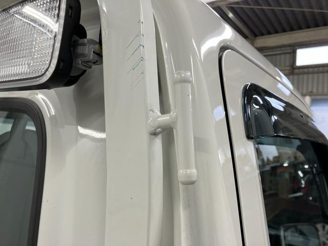 ハイゼットトラックローダンプＳＡIIIｔ下取車　４ＷＤ　ＡＴ　ダンプ　前方ドラレコ　ＡＭ／ＦＭラジオ　エアバッグ　オートライト　マニュアルエアコン　キー　荷台作業灯　ハロゲンヘッドランプ　衝突被害軽減システム　レーンキープアシスト（長崎県）の中古車