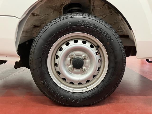 ハイゼットトラックローダンプＳＡIIIｔ下取車　４ＷＤ　ＡＴ　ダンプ　前方ドラレコ　ＡＭ／ＦＭラジオ　エアバッグ　オートライト　マニュアルエアコン　キー　荷台作業灯　ハロゲンヘッドランプ　衝突被害軽減システム　レーンキープアシスト（長崎県）の中古車