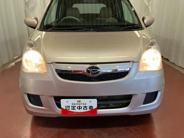 ミラX下取車 CD AM/FMラジオ キーレス USBソケット マニュアルエアコン 運転席エアバッグ 助手席エアバッグ ハロゲンヘッドランプ 電動格納ミラー 衝突安全ボディ スペアタイヤ(長崎県)の中古車