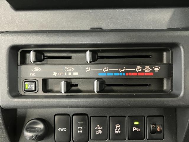 ハイゼットトラックスタンダード　農用スペシャルＳＡIIIｔ１オーナー　４ＷＤ　マニュアル車　オートライト　運転席エアバッグ　ＡＭ／ＦＭラジオ　荷台作業灯　ＬＥＤヘッドランプ　マニュアルエアコン　横滑り防止装置　衝突被害軽減システム　レーンキープアシスト　キー（長崎県）の中古車