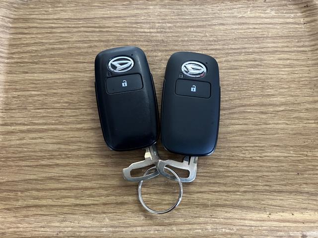 ロッキーX HEV下取車 電動パーキングブレーキ オートライト スマートキー オートマチックハイビーム 運転席/助手席エアバック 電格ミラー 横滑り防止装置 衝突安全ボディ 衝突被害軽減システム レーンキープアシスト(長崎県)の中古車