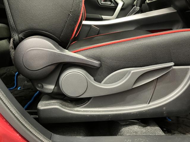 ロッキーX HEV下取車 電動パーキングブレーキ オートライト スマートキー オートマチックハイビーム 運転席/助手席エアバック 電格ミラー 横滑り防止装置 衝突安全ボディ 衝突被害軽減システム レーンキープアシスト(長崎県)の中古車