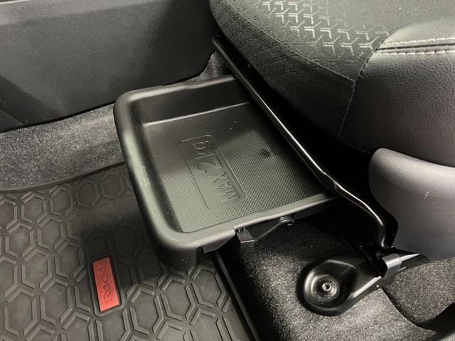ロッキープレミアムＧ　ＨＥＶ１オーナー　アダプティブクルーズコントロール　シートヒーター　オートマチックハイビーム　電格ミラー　スマートキー　オートマチックハイビーム　衝突安全ボディ　衝突被害軽減システム　レーンキープアシスト（長崎県）の中古車