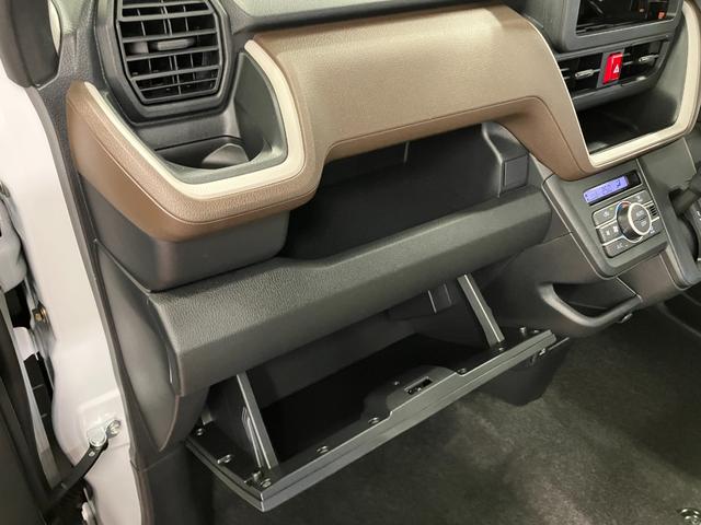 ムーヴＸ元展示車　届出済未使用車　１オーナー　禁煙車　スマートキー　オートハイビーム　ＬＥＤヘッドランプ　片側電動両側スライドドア　オートライト　衝突被害軽減システム　盗難防止システム　レーンキープアシスト（長崎県）の中古車