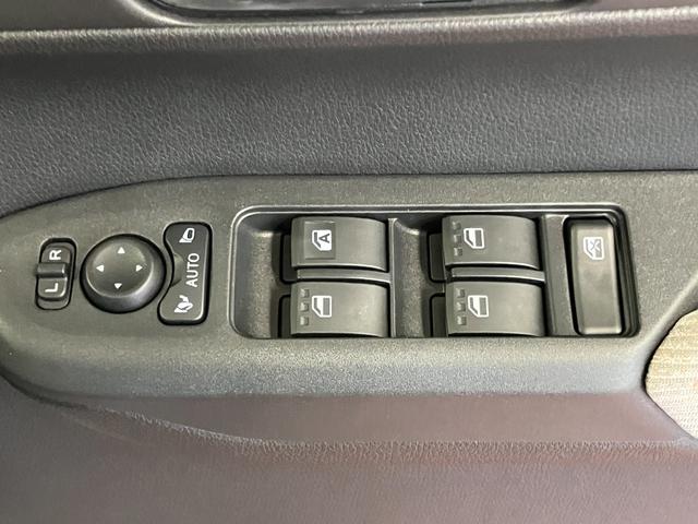 ムーヴＸ元展示車　届出済未使用車　１オーナー　禁煙車　スマートキー　オートハイビーム　ＬＥＤヘッドランプ　片側電動両側スライドドア　オートライト　衝突被害軽減システム　盗難防止システム　レーンキープアシスト（長崎県）の中古車