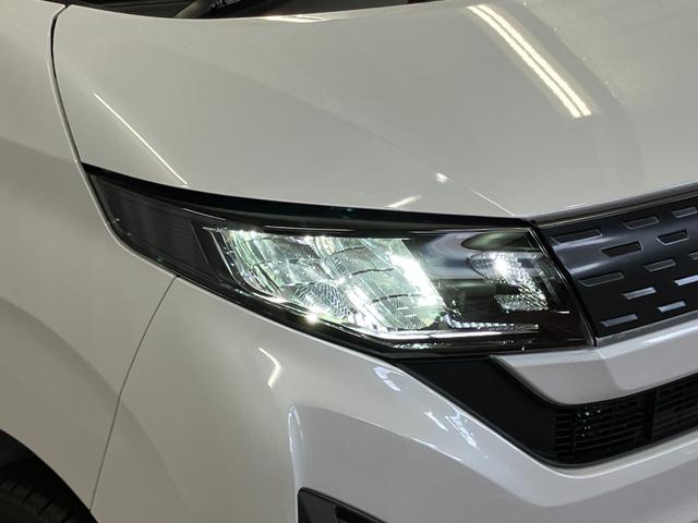 ムーヴＸ元展示車　届出済未使用車　１オーナー　禁煙車　スマートキー　オートハイビーム　ＬＥＤヘッドランプ　片側電動両側スライドドア　オートライト　衝突被害軽減システム　盗難防止システム　レーンキープアシスト（長崎県）の中古車