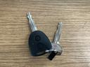１オーナー　衝突被害軽減システム　レーンキープアシスト　横滑り防止装置　アイドリングストップ　オートライト　オートマチックハイビーム　運転席エアバッグ　助手席エアバッグ　衝突安全ボディ　キーレス（長崎県）の中古車