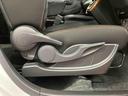 届出済未使用車　元展示車　ディスプレイオーディオ　１オーナー　スマートキー　禁煙　ＬＥＤヘッドランプ　アイドリングストップ　ＴＶ　電動格納ミラー　バックモニター　車線逸脱防止　ガラスルーフ（長崎県）の中古車