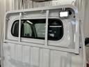 元展示車　４ＷＤ　マニュアル車　ワンオーナー　Ｗエアバッグ　禁煙車　ラジオ　車線逸脱警報　パワステ　オートライト　衝突被害軽減システム　オートハイビーム　アイドリングストップ　ＡＢＳ　記録簿（長崎県）の中古車