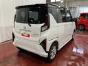 ムーヴ 中古車 Ｇ元展示車　届出済未使用車　禁煙車　片側電動両側スライドドア　ＬＥＤヘッドランプ　スマートキー　ベンチシート　電格ミラー　アイドリングストップ　衝突被害軽減システム　衝突安全ボディ　レーンキープアシスト
