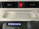 元展示車　届出済未使用車　９インチディスプレイオーディオ　バックカメラ　シートヒーター　Ｂｌｕｅｔｏｏｔｈ　フルセグＴＶ　ＵＳＢ入力端子　ＡＭ／ＦＭラジオ　衝突被害軽減システム　レーンキープアシスト（長崎県）の中古車