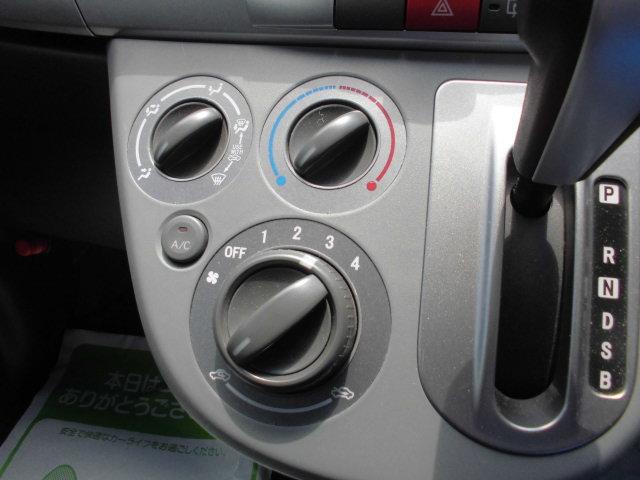 ムーヴＸ　ＶＳＨ２１年式　キーフリー　純正ラジオ　１６５３３ｋｍ（福岡県）の中古車