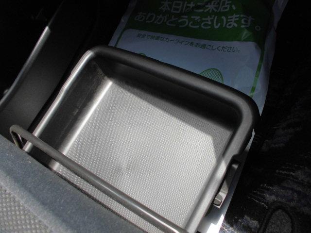 ムーヴＸ　ＶＳＨ２１年式　キーフリー　純正ラジオ　１６５３３ｋｍ（福岡県）の中古車