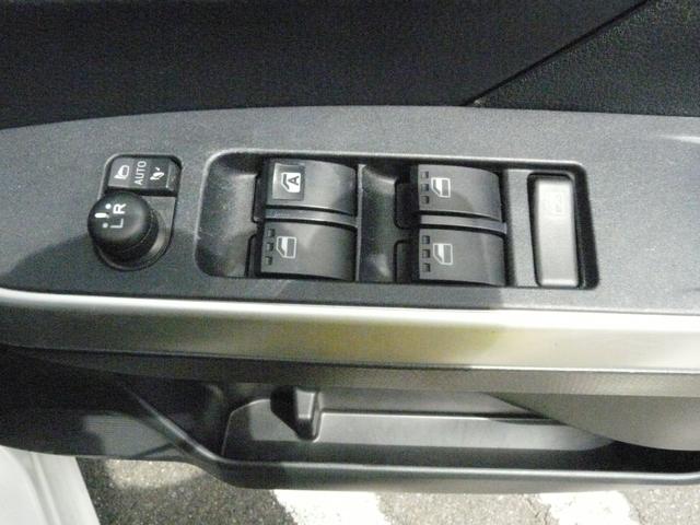 トールＧ　ＳＡIIアルミホイール　スモークガラス　キーフリーシステム　走行距離７５．８７８ｋｍ（福岡県）の中古車