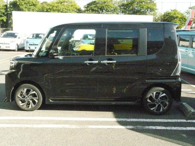 タントカスタムＸアルミホイール　スモークガラス　キーフリーシステム　セキュリティアラーム　走行距離１１．７６４ｋｍ（福岡県）の中古車
