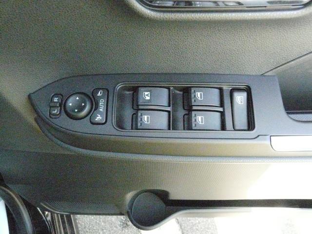 タントカスタムＸアルミホイール　セキュリティアラーム　キーフリーシステム　走行距離２．３４４ｋｍ（福岡県）の中古車