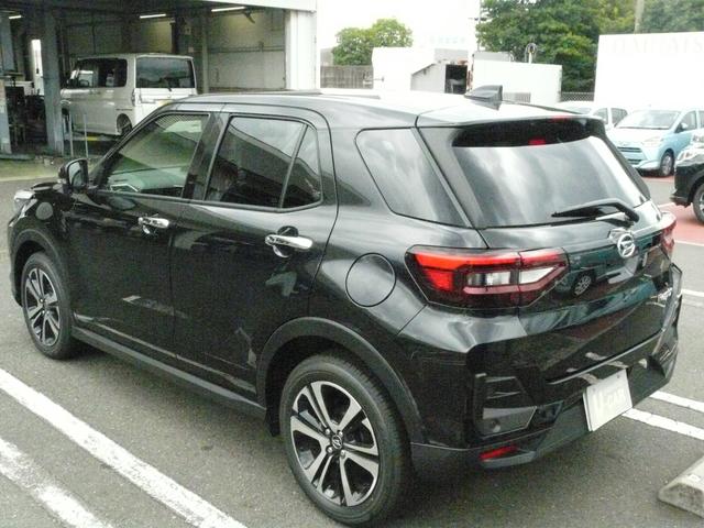 ロッキープレミアムＧアルミホイール　パノラマモニター　スモークガラス　キーフリーシステム　走行距離１６ｋｍ（福岡県）の中古車