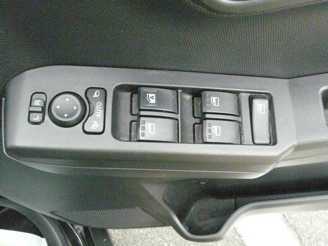 タフトＧスモークガラス　セキュリティアラーム　キーフリーシステム　走行距離３０．５８７ｋｍ（福岡県）の中古車