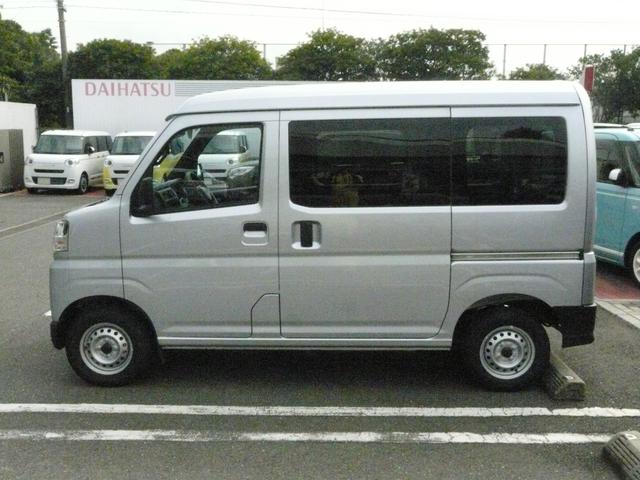 ハイゼットカーゴＤＸキーレスエントリー　スモークガラス　走行距離２．７１０ｋｍ（福岡県）の中古車