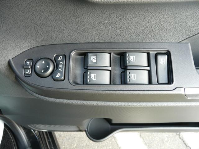 タントカスタムＸアルミホイール　セキュリティアラーム　キーフリーシステム　スモークガラス　走行距離１．８３８ｋｍ（福岡県）の中古車