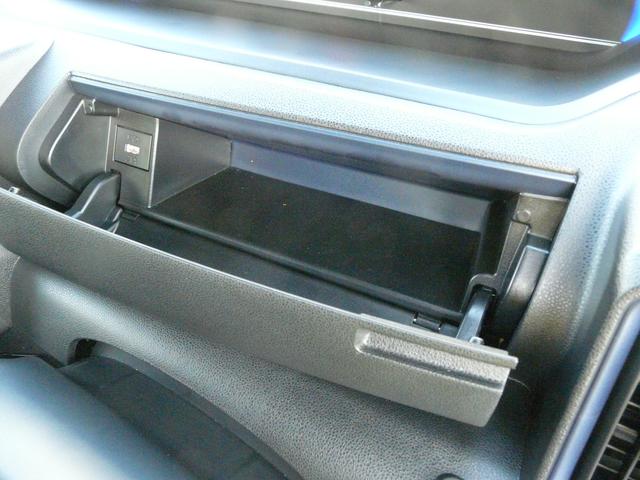 タントカスタムＸアルミホイール　セキュリティアラーム　キーフリーシステム　スモークガラス　走行距離１．８３８ｋｍ（福岡県）の中古車