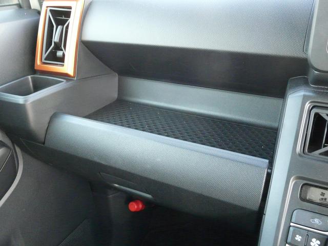 タフトＧアルミホイール　セキュリテイスモークガラス　キーフリーシステム　走行距離１．７６４ｋｍ（福岡県）の中古車