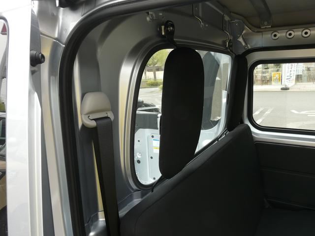 ハイゼットカーゴデッキバンL走行距離7km(福岡県)の中古車