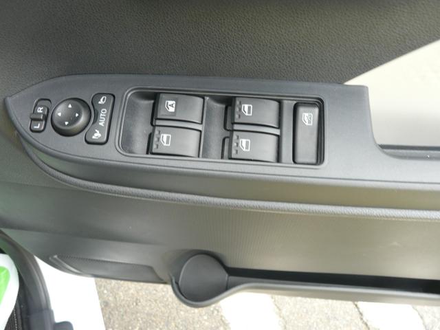 タントXセキュリティアラーム スモークガラス キーフリーシステム 走行距離23.784km(福岡県)の中古車