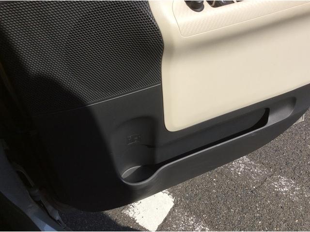 ムーヴキャンバスＸキーフリーシステム　スモークガラス　走行距離１５．５３２ｋｍ（福岡県）の中古車