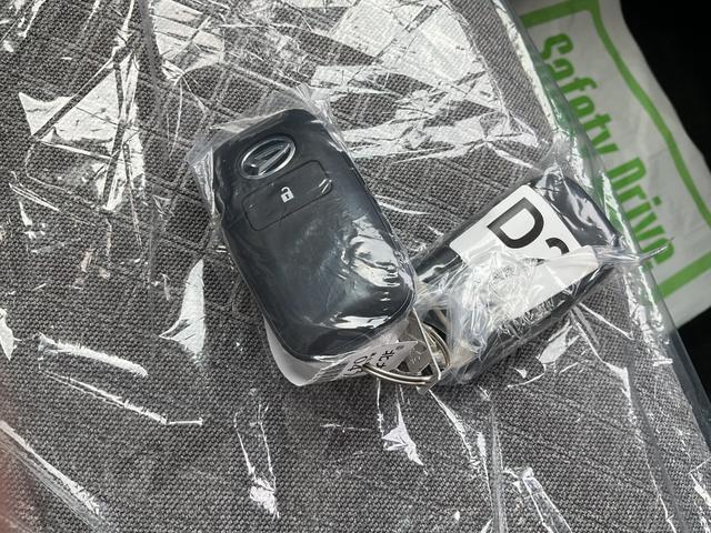 タントＬＲ７年式　届出済未走行車　ステアリングスイッチバックカメラ付き　４ｋｍ（福岡県）の中古車