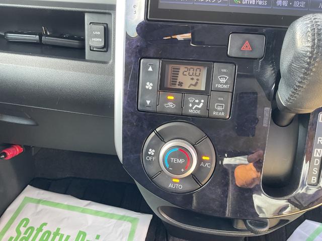 タントカスタムＲＳ　トップエディションＳＡIIキーフリー、両側パワースライド、衝突回避支援機能（福岡県）の中古車
