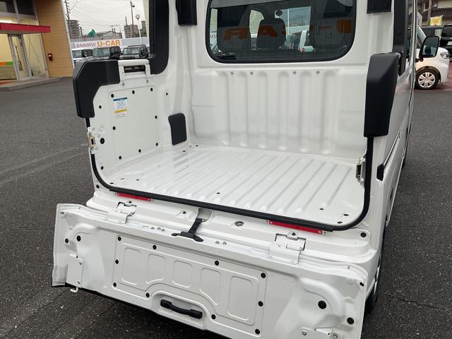 ハイゼットカーゴデッキバンＬハイゼットカーゴデッキバンＬ　２ＷＤ　ＣＶＴ　衝突回避支援機能（福岡県）の中古車